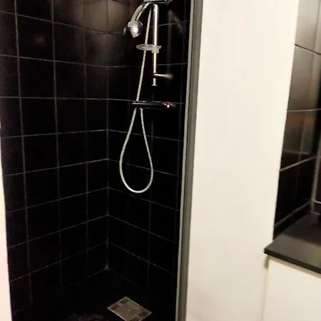 En Duplex Au 3ieme Etage Sans Ascenseur Apartment Hyeres