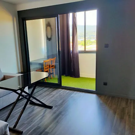 En Duplex Au 3ieme Etage Sans Ascenseur Apartment Hyeres