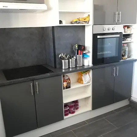 Apartment En Duplex Au 3ieme Etage Sans Ascenseur Hyeres